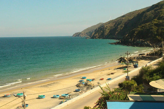 Quy Nhon, Vietnam : Une Perle Cachée au Bord de la Mer de l’Est