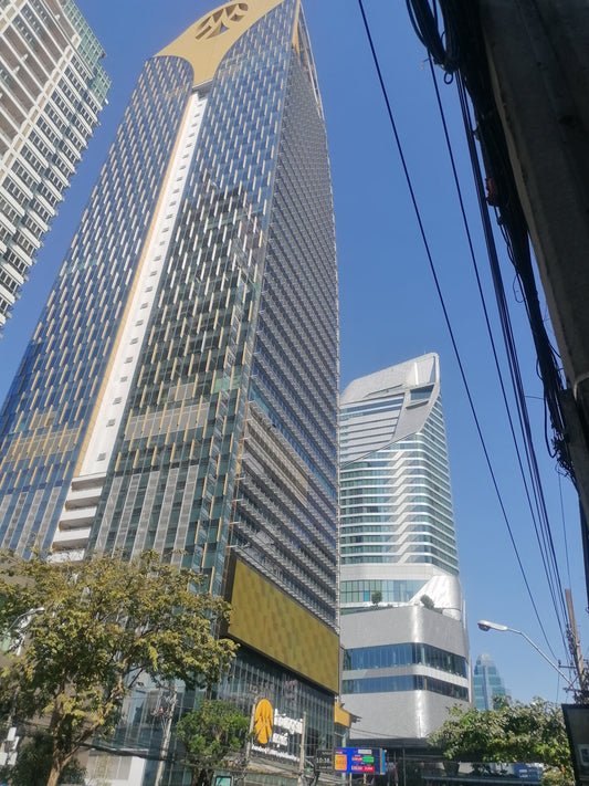 Bangkok est une ville dynamique avec de nombreux hôtels très fréquentés - TOP DESTINATIONS