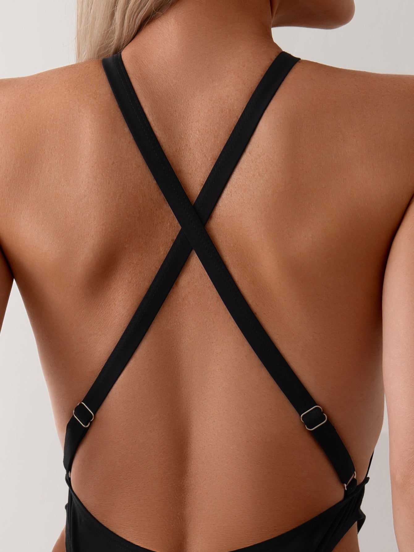 Maillot de Bain Une Pièce Femme - Style Hot Girl - Col Serré - Coupe Sexy