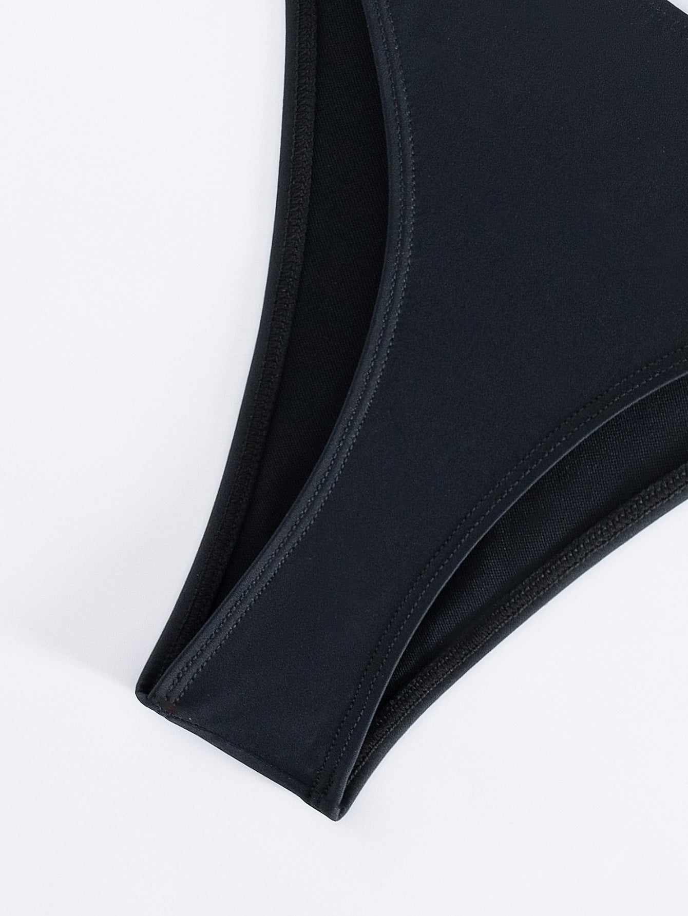 Maillot de Bain Une Pièce Femme - Style Hot Girl - Col Serré - Coupe Sexy