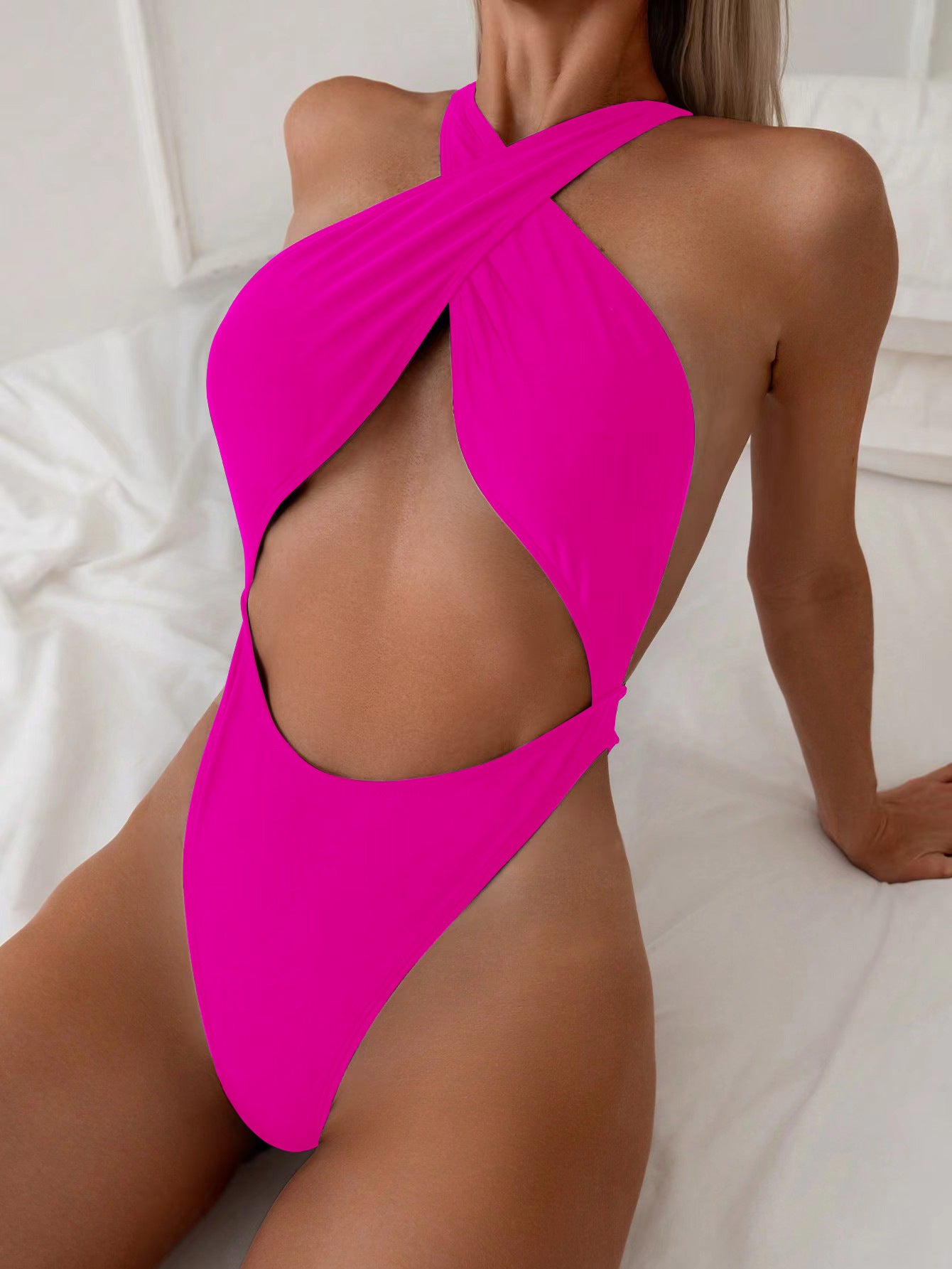 Maillot de Bain Une Pièce Femme - Style Hot Girl - Col Serré - Coupe Sexy